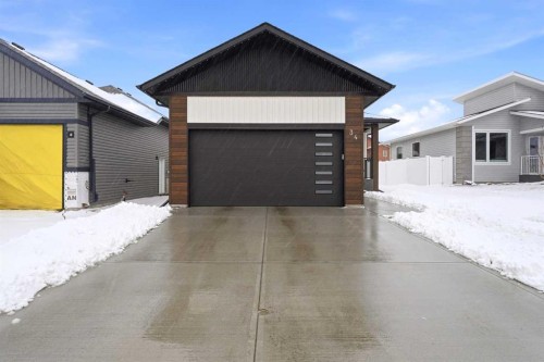 34 Mitchell Crescent, Blackfalds, AB - Outdoor