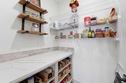 34 Mitchell Crescent, Blackfalds, AB - Indoor With Storage