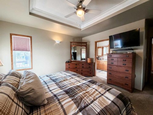 6701 41 Avenue, Stettler, AB - Indoor Photo Showing Bedroom