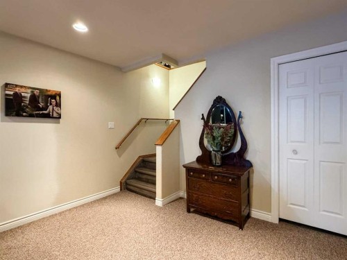 6701 41 Avenue, Stettler, AB - Indoor Photo Showing Other Room
