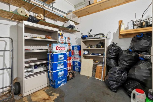 230 Main Street, Ferintosh, AB 