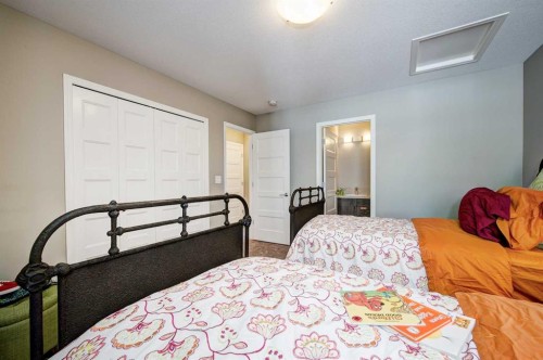 15 Golden Crescent, Red Deer, AB - Indoor Photo Showing Bedroom