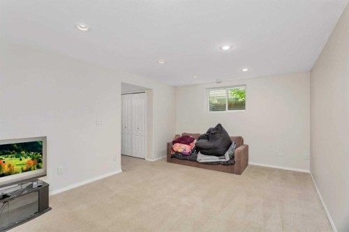 116 Arthur Close, Red Deer, AB - Indoor