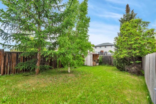 116 Arthur Close, Red Deer, AB - Outdoor