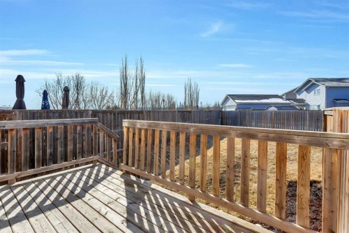 8 Ross Close, Sylvan Lake, AB - Outdoor