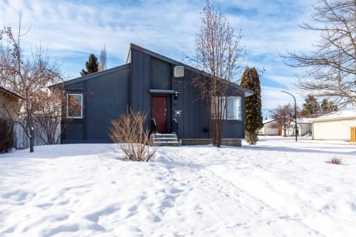 47 Olsen Street  Red Deer, AB T4N 5B8