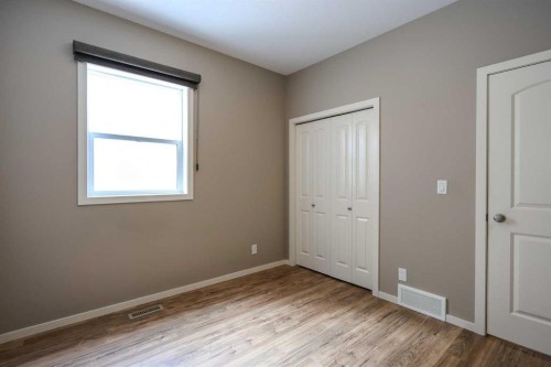 18 Traptow Close, Red Deer, AB - Indoor Photo Showing Other Room