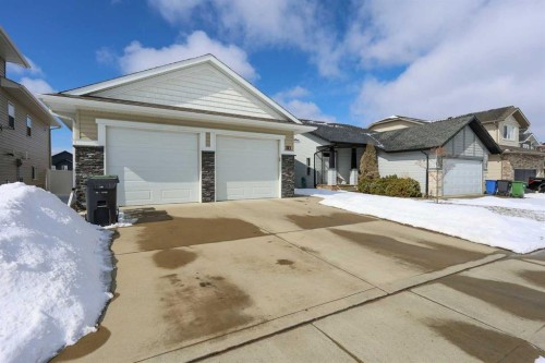 18 Traptow Close, Red Deer, AB - Outdoor With Facade