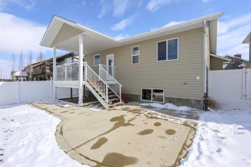 18 Traptow Close, Red Deer, AB - Outdoor With Exterior