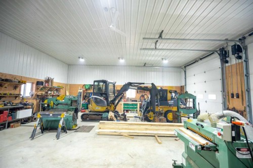 36067-42 Range Road Range, Rural Red Deer County, AB - Indoor Photo Showing Garage