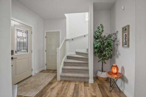 14 Thayer Close, Red Deer, AB - Indoor Photo Showing Other Room