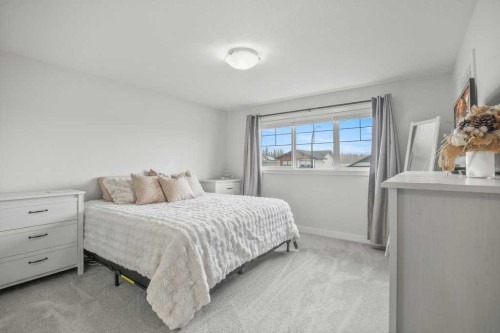 14 Thayer Close, Red Deer, AB - Indoor Photo Showing Bedroom