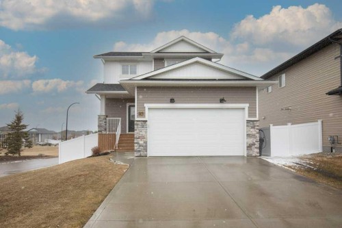 14 Thayer Close, Red Deer, AB - Outdoor With Facade