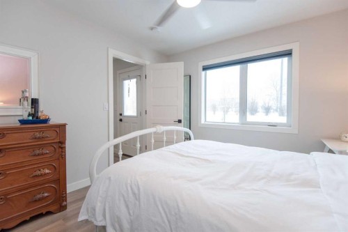 71 Golden Crescent, Red Deer, AB - Indoor Photo Showing Bedroom