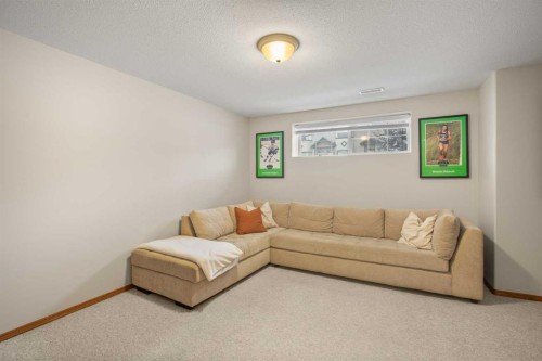 71 Abel Close, Red Deer, AB - Indoor Photo Showing Living Room