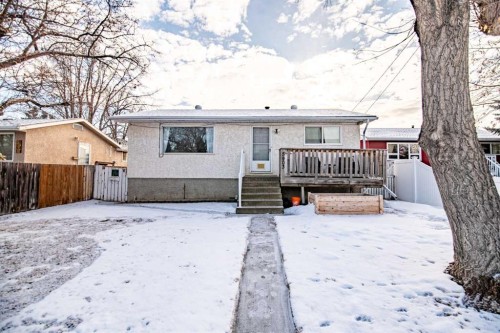 5903 56 Avenue  Red Deer, AB T4N 4R1