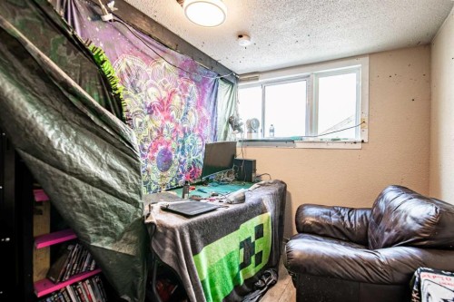 5903 56 Avenue, Red Deer, AB - Indoor Photo Showing Other Room