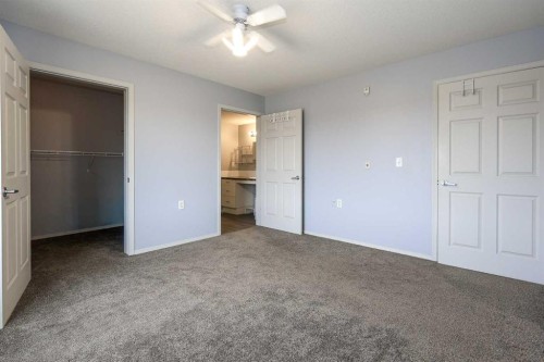 312-80A Kelloway Crescent, Red Deer, AB - Indoor