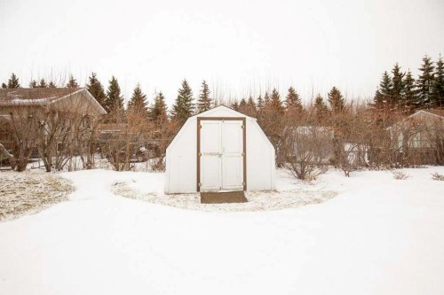 45 Ravenscrag Crescent, Norglenwold, AB - Outdoor