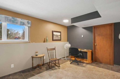 45 Ravenscrag Crescent, Norglenwold, AB - Indoor