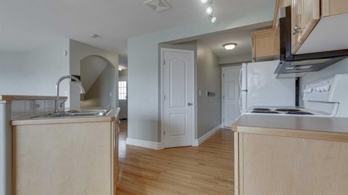 14 Arnold Close, Red Deer, AB - Indoor