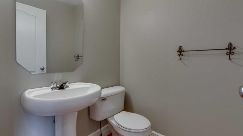 14 Arnold Close, Red Deer, AB - Indoor Photo Showing Bathroom