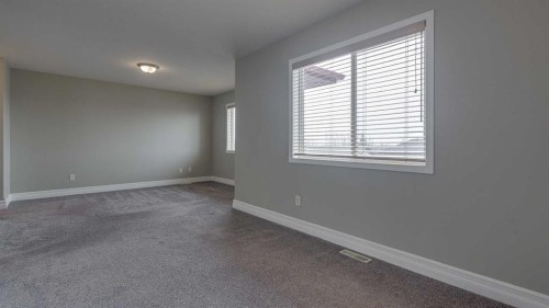 14 Arnold Close, Red Deer, AB - Indoor Photo Showing Other Room