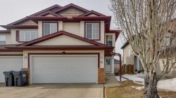 14 Arnold Close  Red Deer, AB T4R 0H6