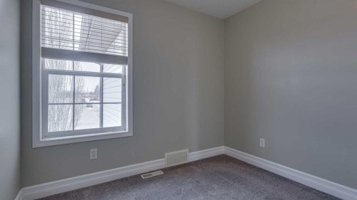 14 Arnold Close, Red Deer, AB - Indoor Photo Showing Other Room