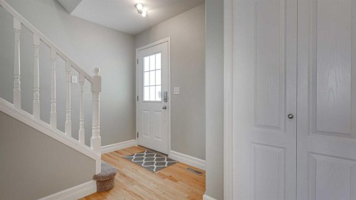 14 Arnold Close, Red Deer, AB - Indoor Photo Showing Other Room