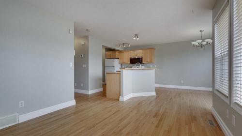 14 Arnold Close, Red Deer, AB - Indoor Photo Showing Kitchen