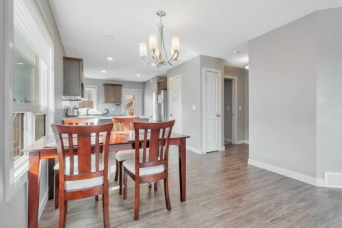 14 Cascade Street, Blackfalds, AB - Indoor Photo Showing Dining Room