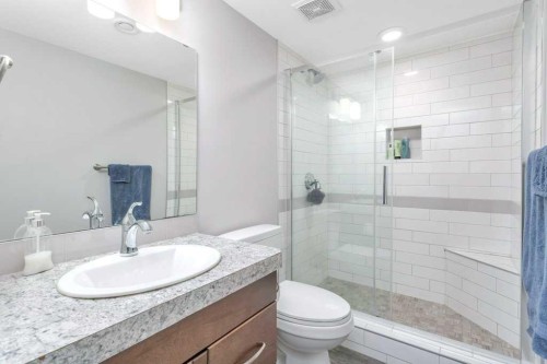 14 Cascade Street, Blackfalds, AB - Indoor Photo Showing Bathroom
