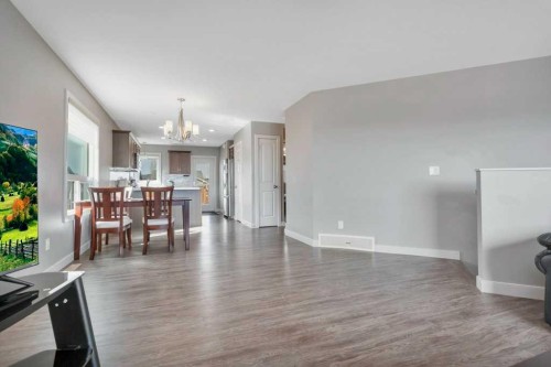 14 Cascade Street, Blackfalds, AB - Indoor Photo Showing Other Room