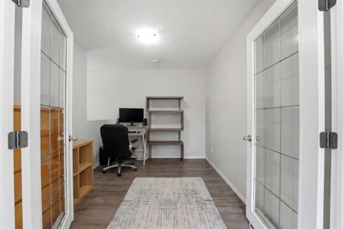 1805-5220 50A Avenue, Sylvan Lake, AB - Indoor Photo Showing Office
