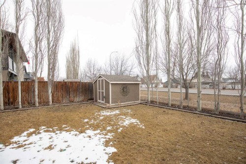 45 Emily Crescent, Lacombe, AB - Outdoor
