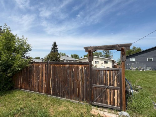6403A 49 Avenue, Camrose, AB - Outdoor