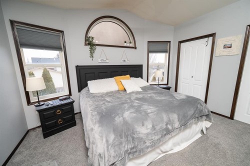 22 Sparrow Close, Blackfalds, AB - Indoor Photo Showing Bedroom