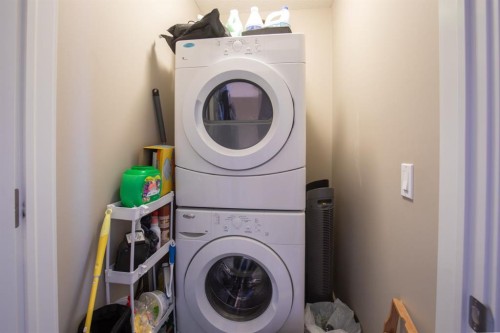 6 Van Slyke Way, Red Deer, AB - Indoor Photo Showing Laundry Room