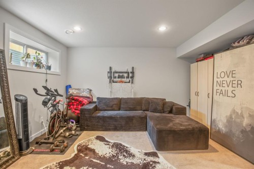 6 Van Slyke Way, Red Deer, AB - Indoor