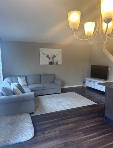 6 Van Slyke Way, Red Deer, AB - Indoor Photo Showing Living Room