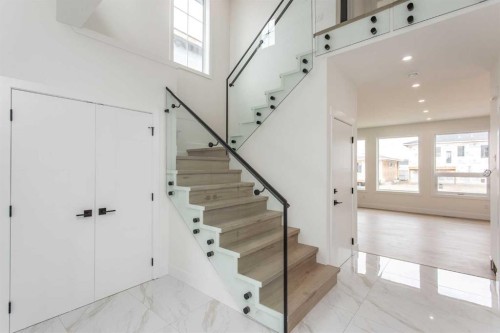 17 Thatcher Avenue, Red Deer, AB - Indoor Photo Showing Other Room