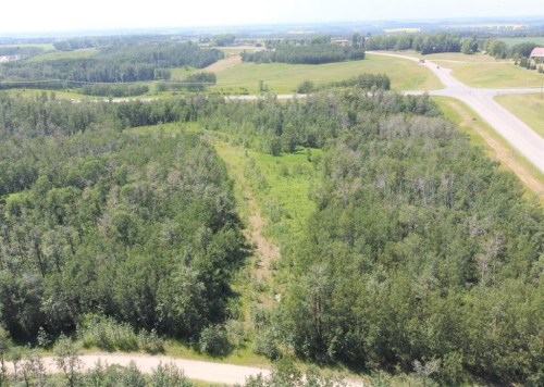 5650 Lakeside Way, Innisfail, AB 