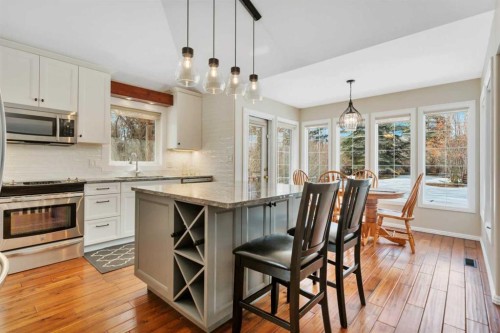 49 Coventry Lane, Lacombe, AB - Indoor Photo Showing Kitchen With Upgraded Kitchen