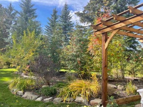 49 Coventry Lane, Lacombe, AB - Outdoor