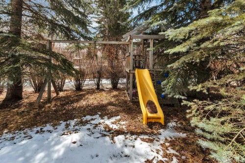 49 Coventry Lane, Lacombe, AB - Outdoor