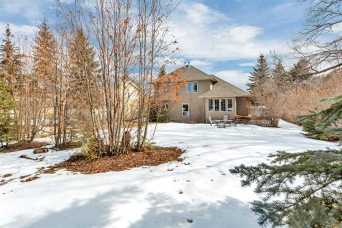 49 Coventry Lane, Lacombe, AB - Outdoor