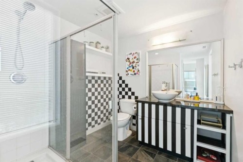 1401-215 13 Avenue Sw, Calgary, AB - Indoor Photo Showing Bathroom