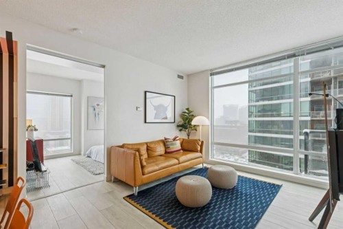 1401-215 13 Avenue Sw, Calgary, AB - Indoor Photo Showing Living Room