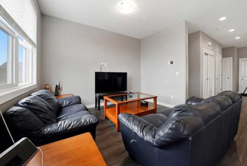 71 Palmer Circle, Blackfalds, AB - Indoor Photo Showing Living Room